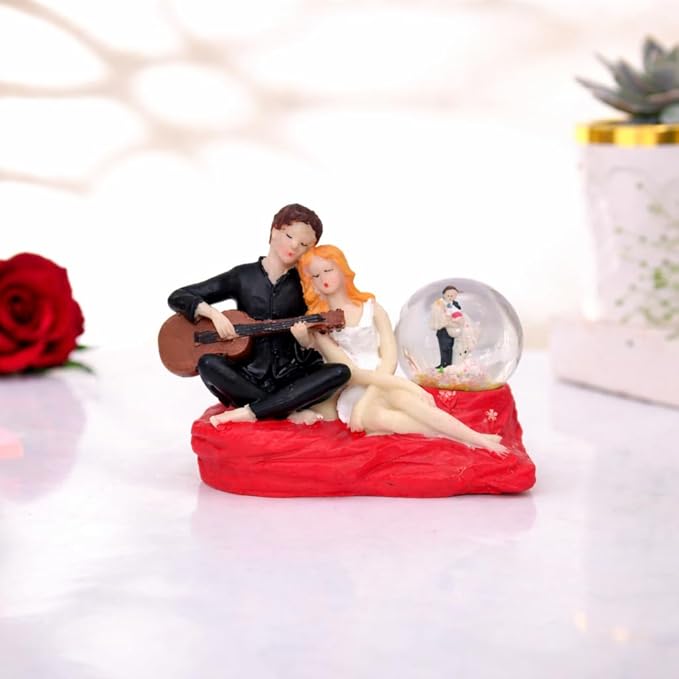CraftVatika Love Couple Showpiece with Lighting, Love Couple Statue Gift for Wife Husband Girlfriend Boyfriend, Miniature Showpiece for Anniversary Wedding Valentine Day (Red)