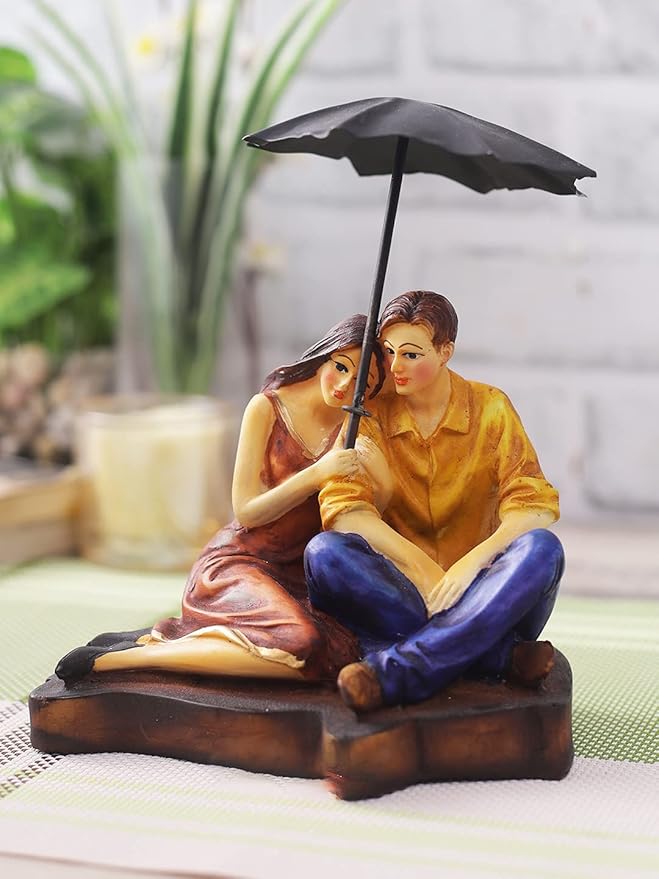 Amazon Brand - Umi Romantic Love Couple Under Umbrella Statue Showpiece Couples Miniatures Romantic Gifts for Boyfriend Girlfriend Girls Boys Husband Wife - Best Home Decor Items