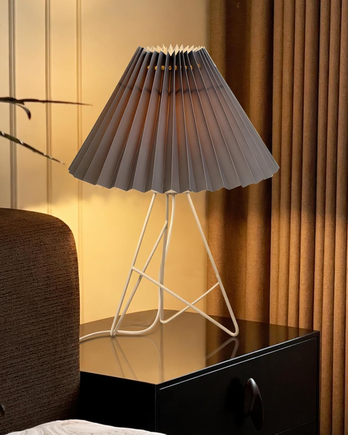 Homesake® Retro Down to the Wire Metal Table Lamp with Fabric Shade, Bedside Lamp Gift Housewarming Home Living Room, Pleated Shade (Off-White)