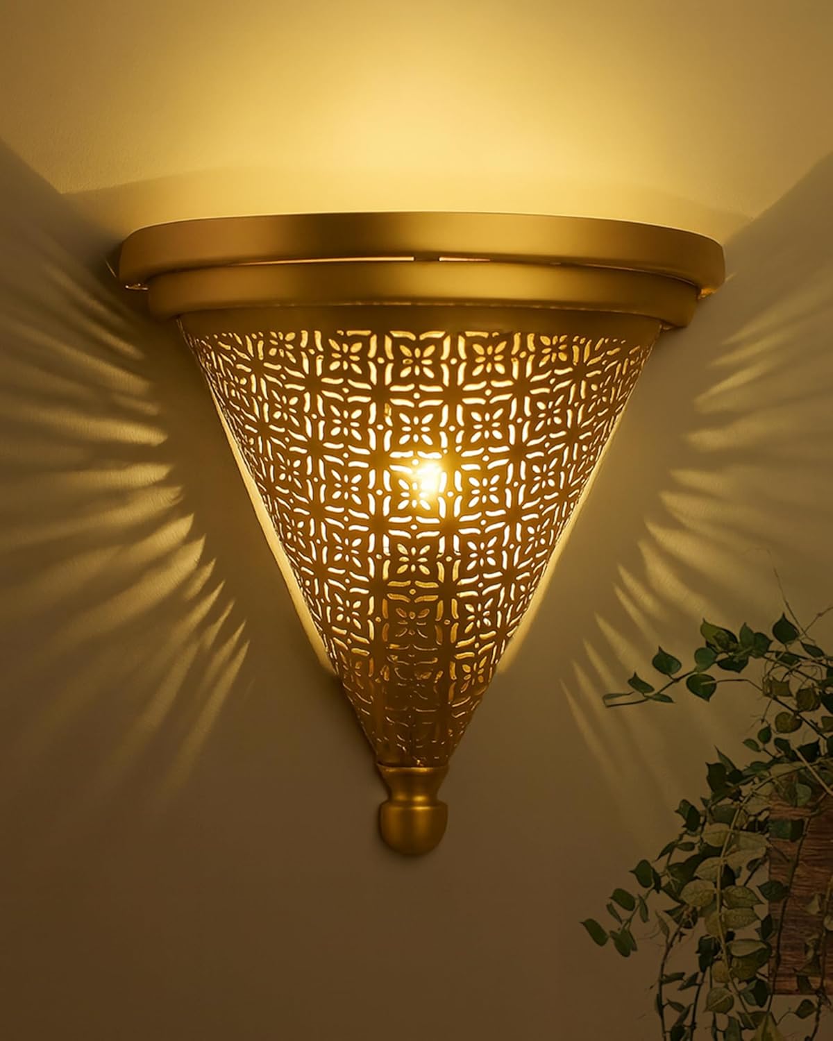 Homesake® Moroccan Wall Trophy Cube Pattern Light Shades, Engraved Wall Sconce Light, Antique Handmade (Golden)